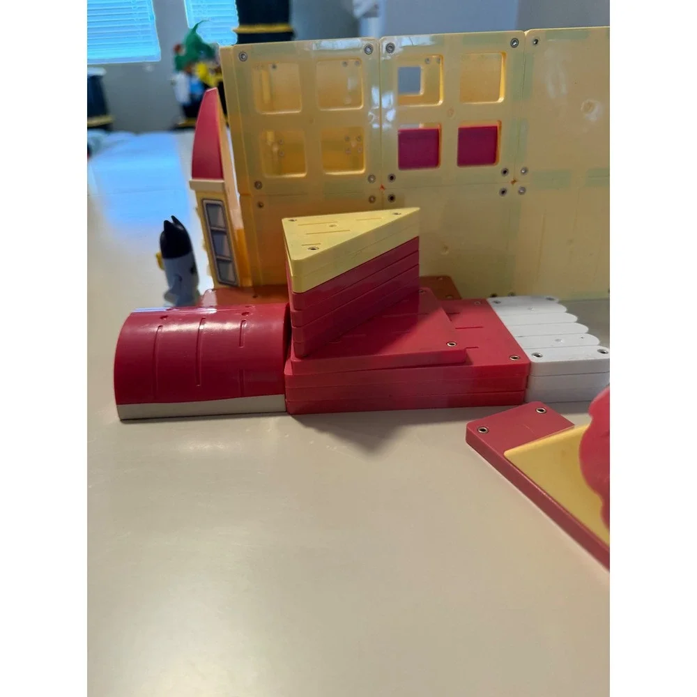 Bluey magnetic playset