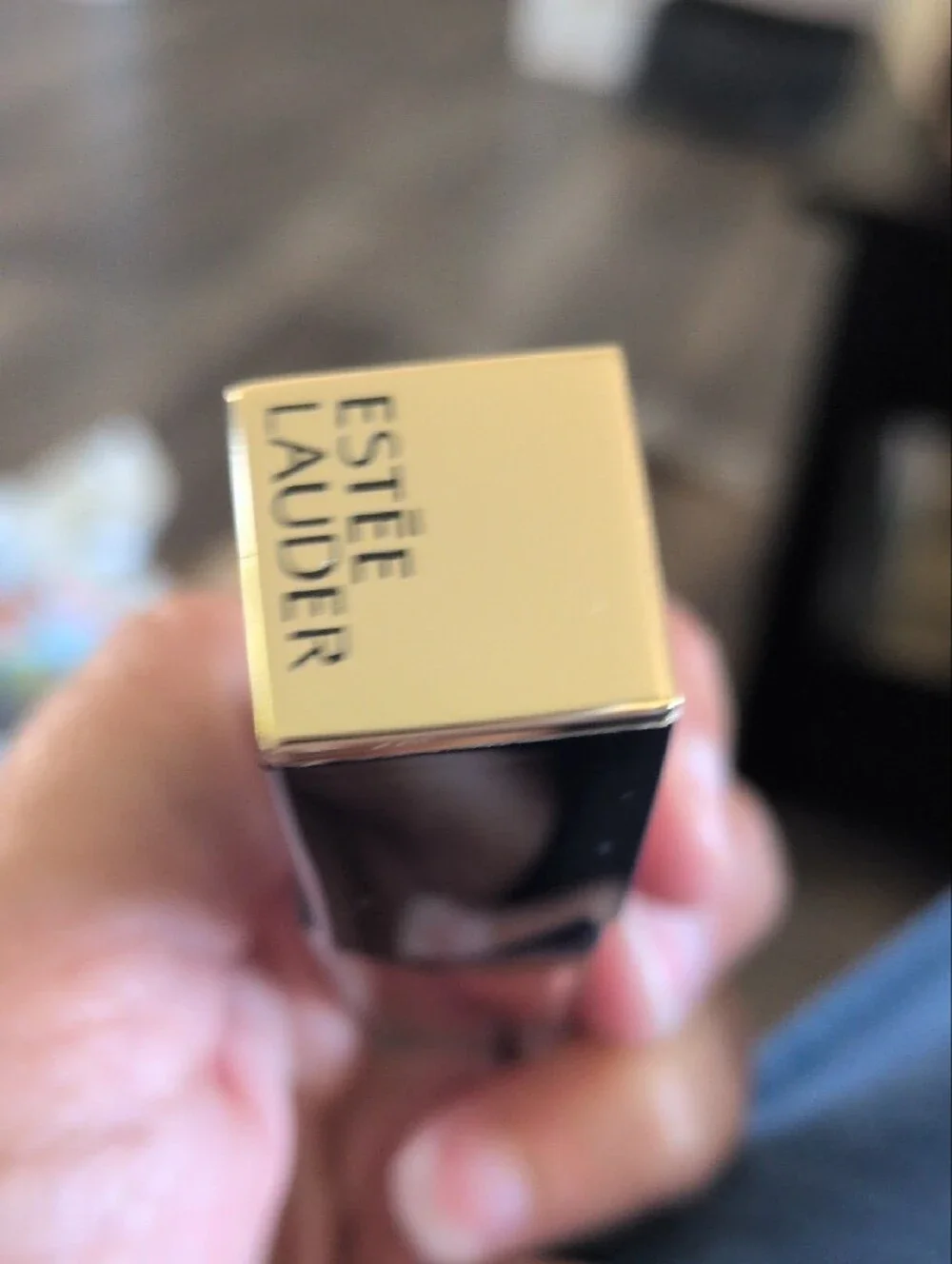 Estee Lauder compact men