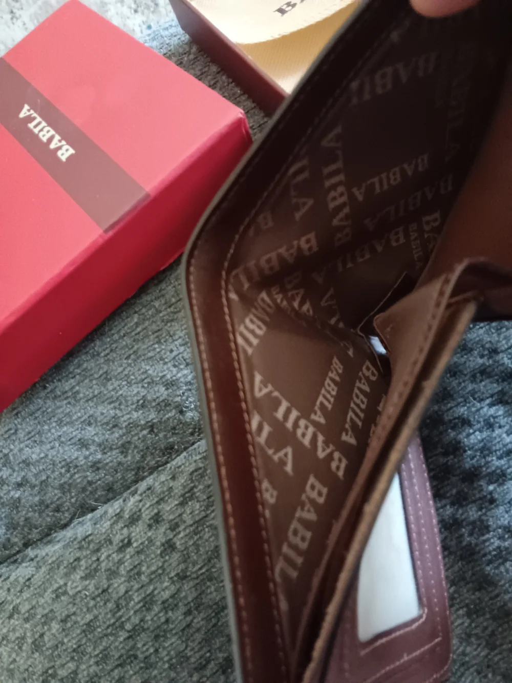 Babila bright red