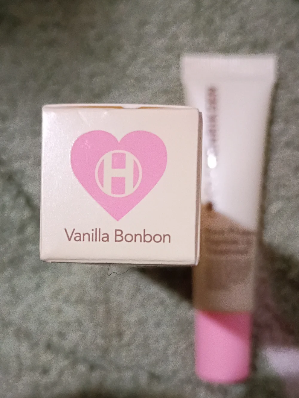 OLE HENRIKSEN POUT PRESERVE PEPTIDE LIP TREATMENT Vanilla Bonbon