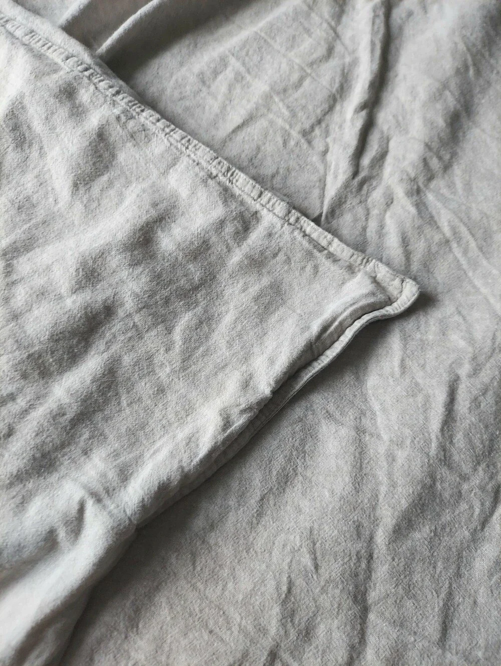 Kenneth Cole 52% linen