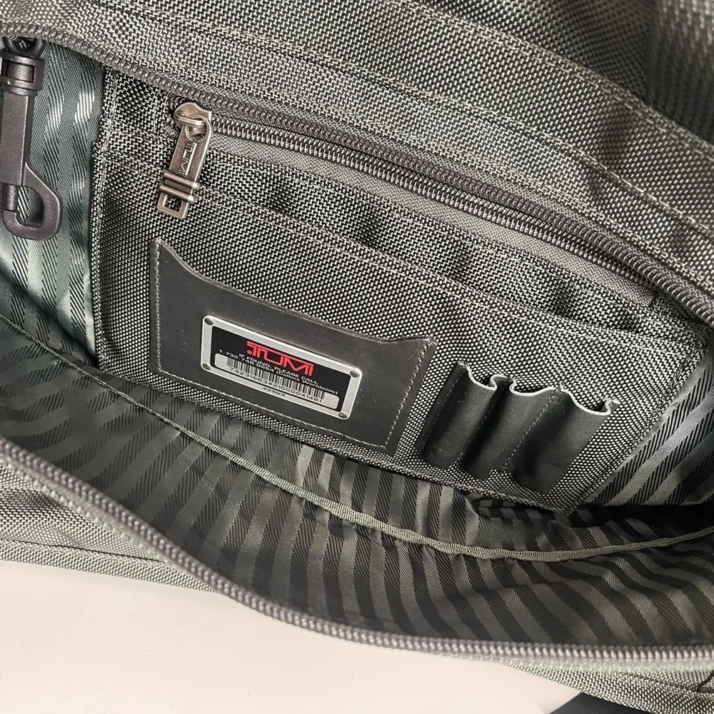 Tumi Deluxe Travel Bag Army Green NWOT