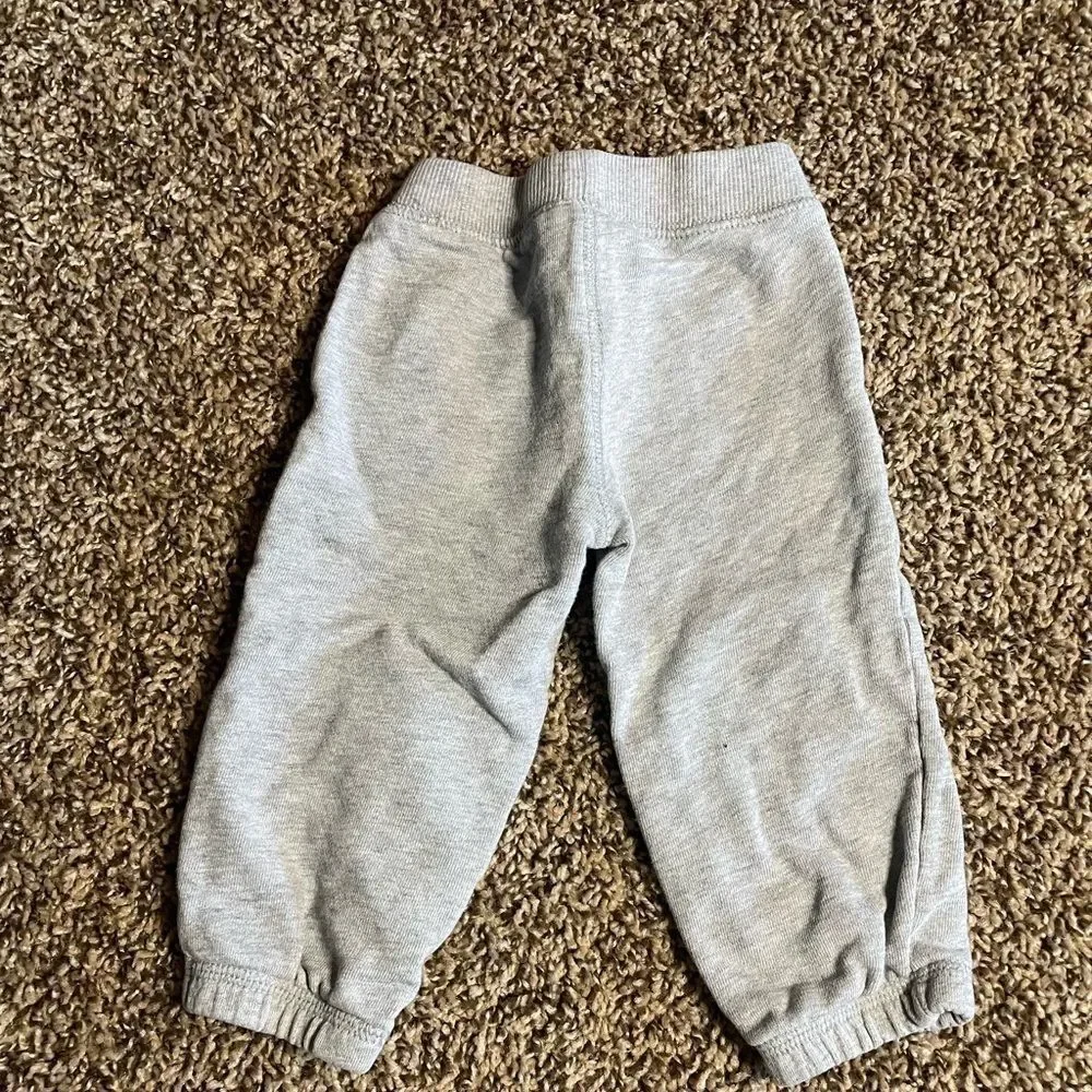 Carters 12 months light Gray sweatpants