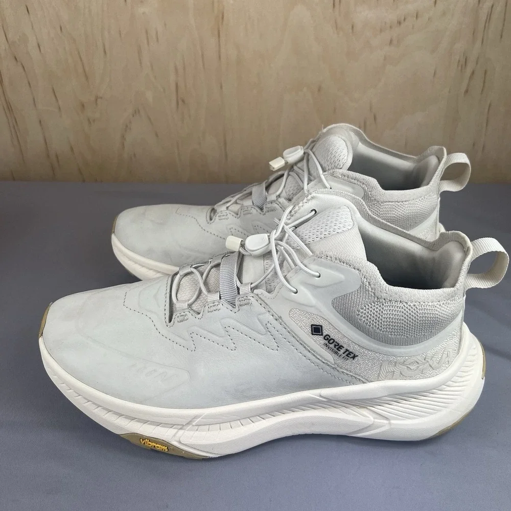 Hoka One One hoka one