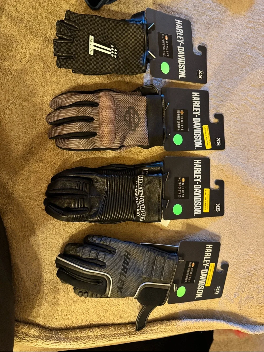Harley-Davidson Black and Gray Women's Riding Gloves - XS (4 Pair Assortment)