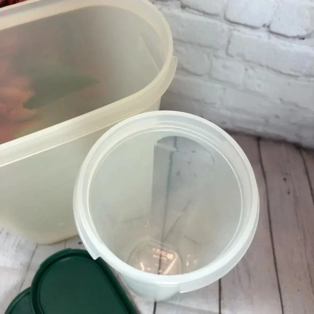Tupperware modular mates oval 5 and round 5 green