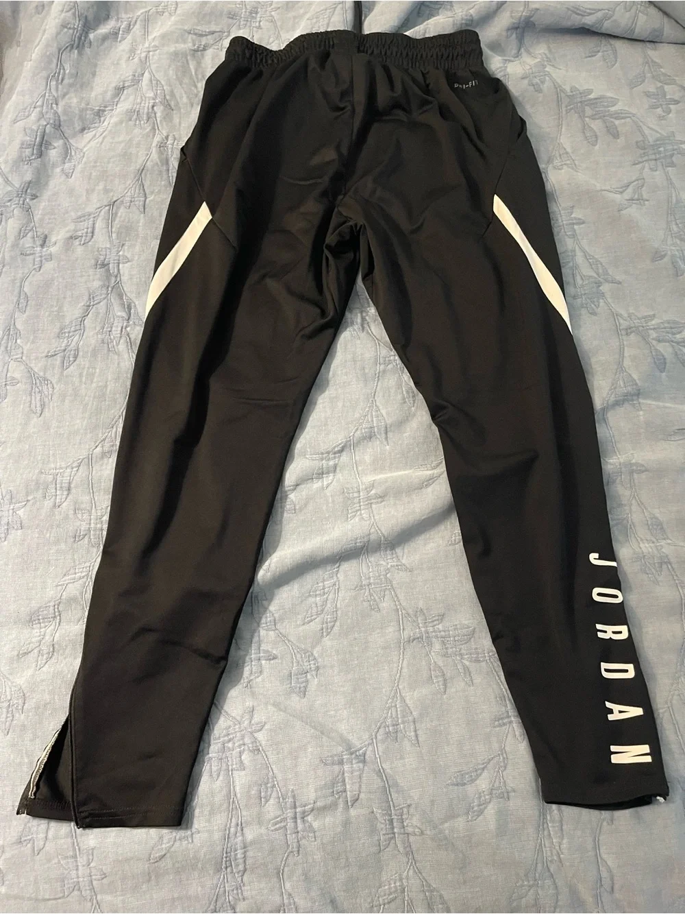 Jordan sleek black