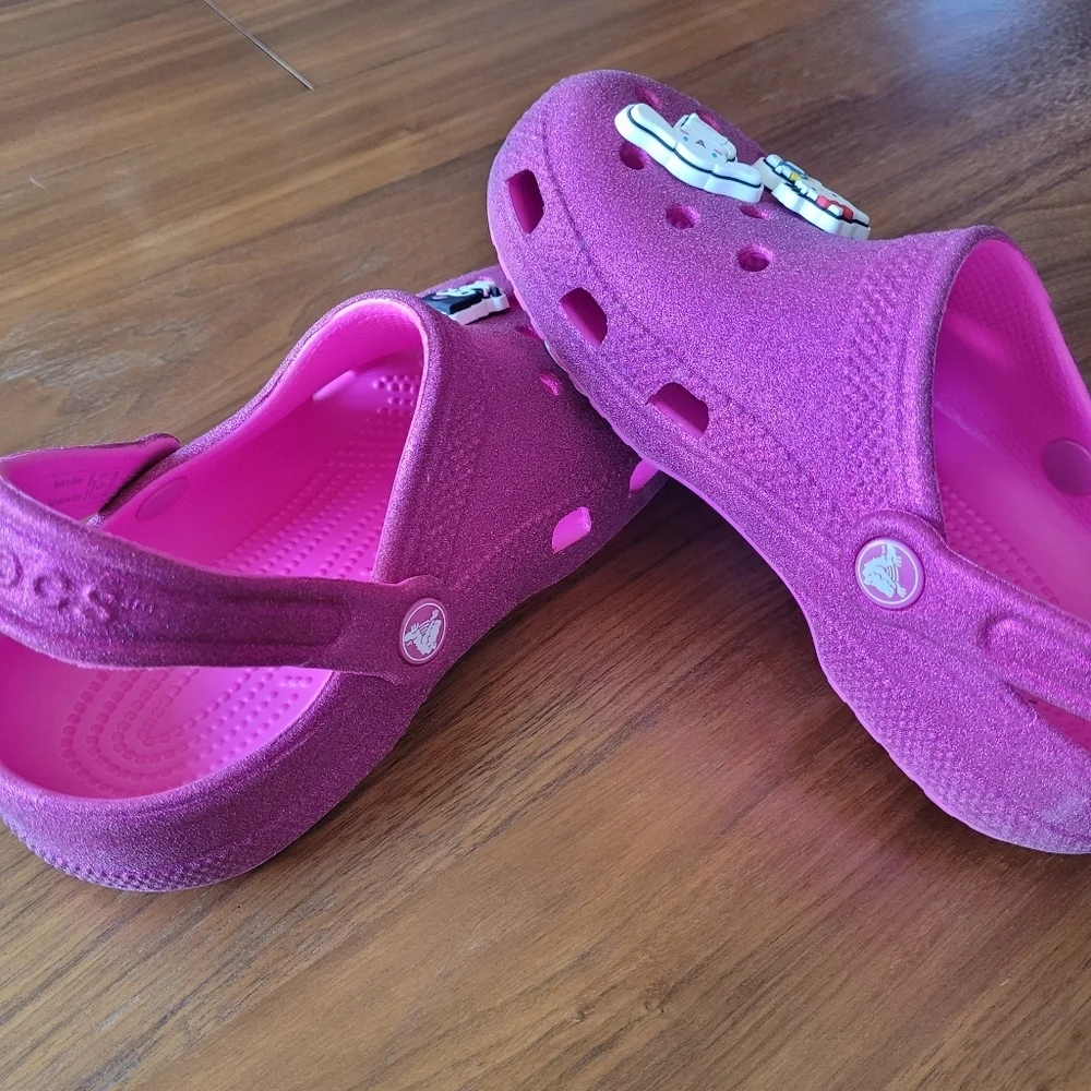 CROCS sparkly pink