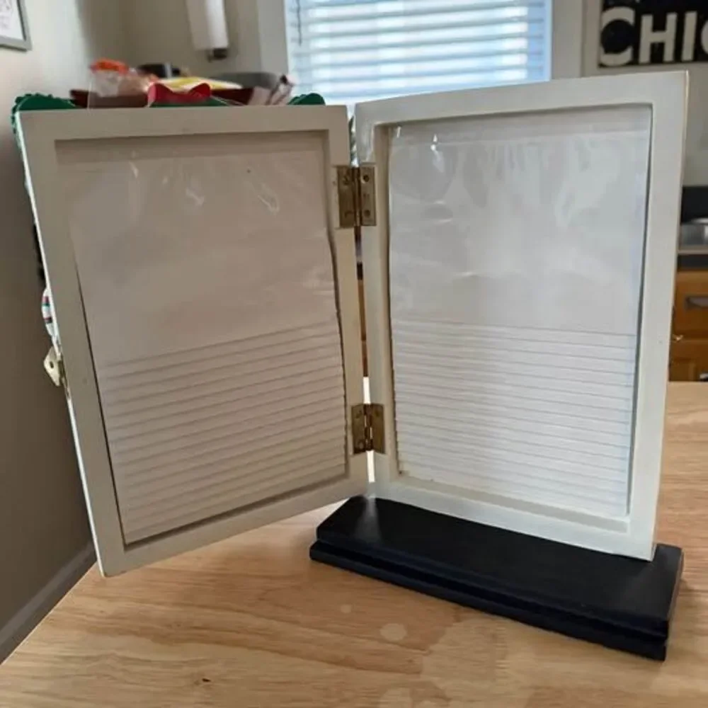Unbranded vintage find