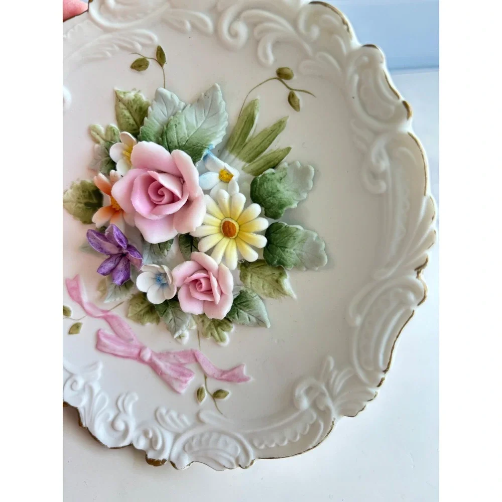 Vtg Lefton 3D Porcelain Floral Wall Plaque Plate Pink Roses Daisies 6 Inch