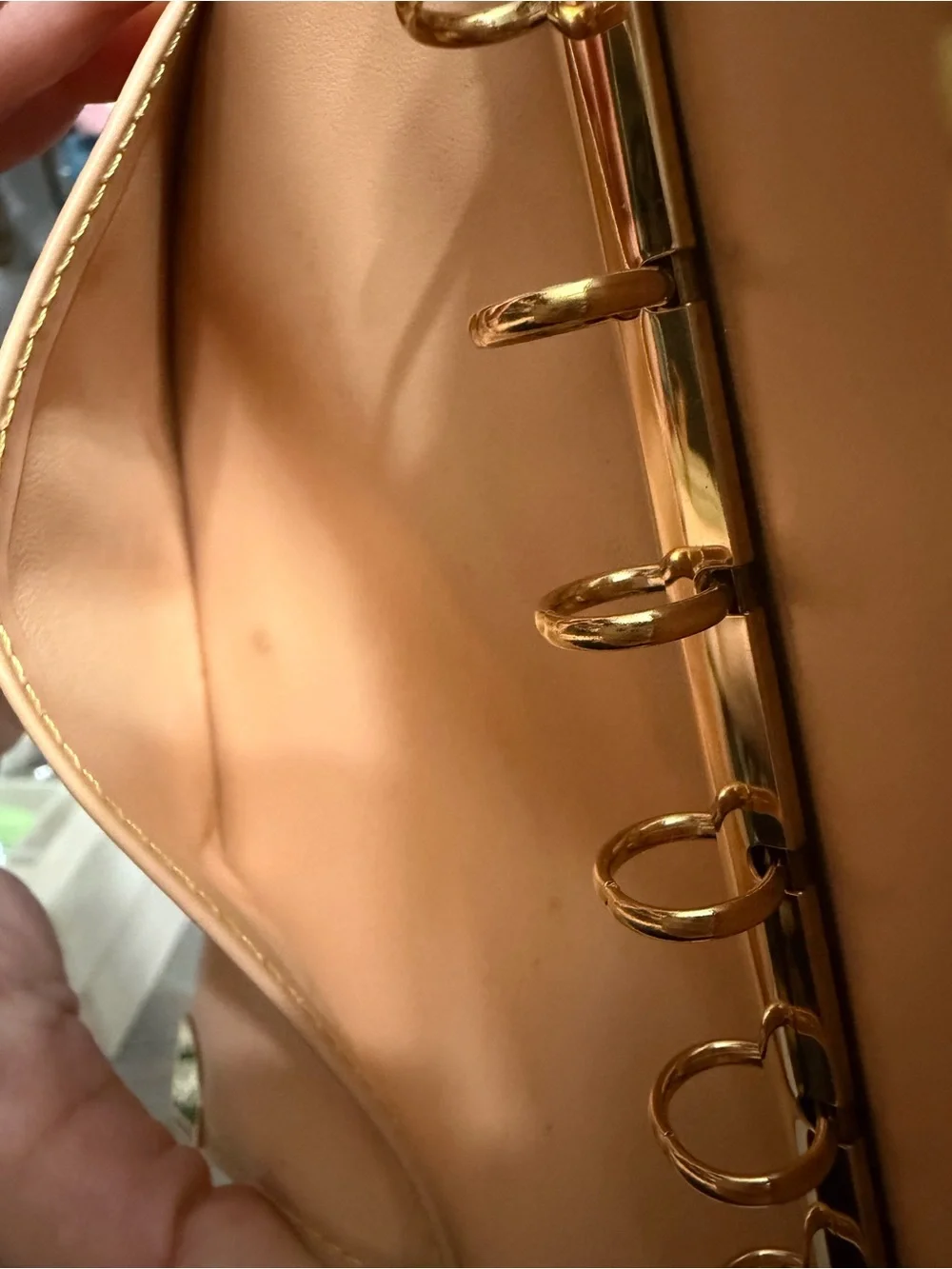 Louis Vuitton excellent pre