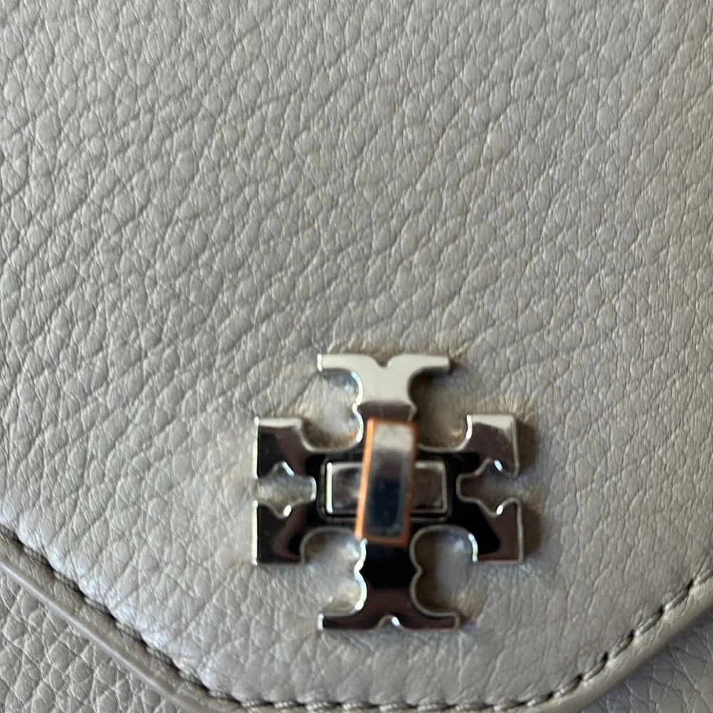 Tory Burch good preowned