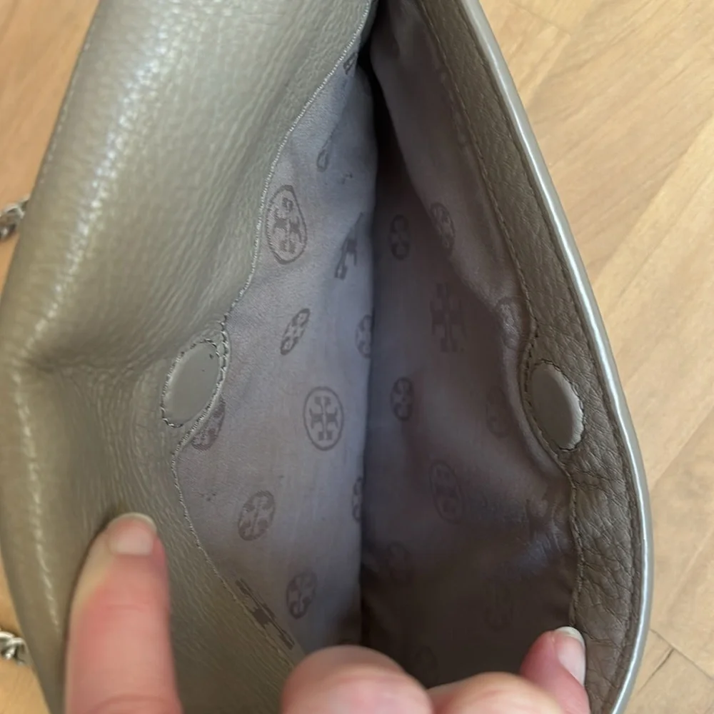 Tory Burch good preowned