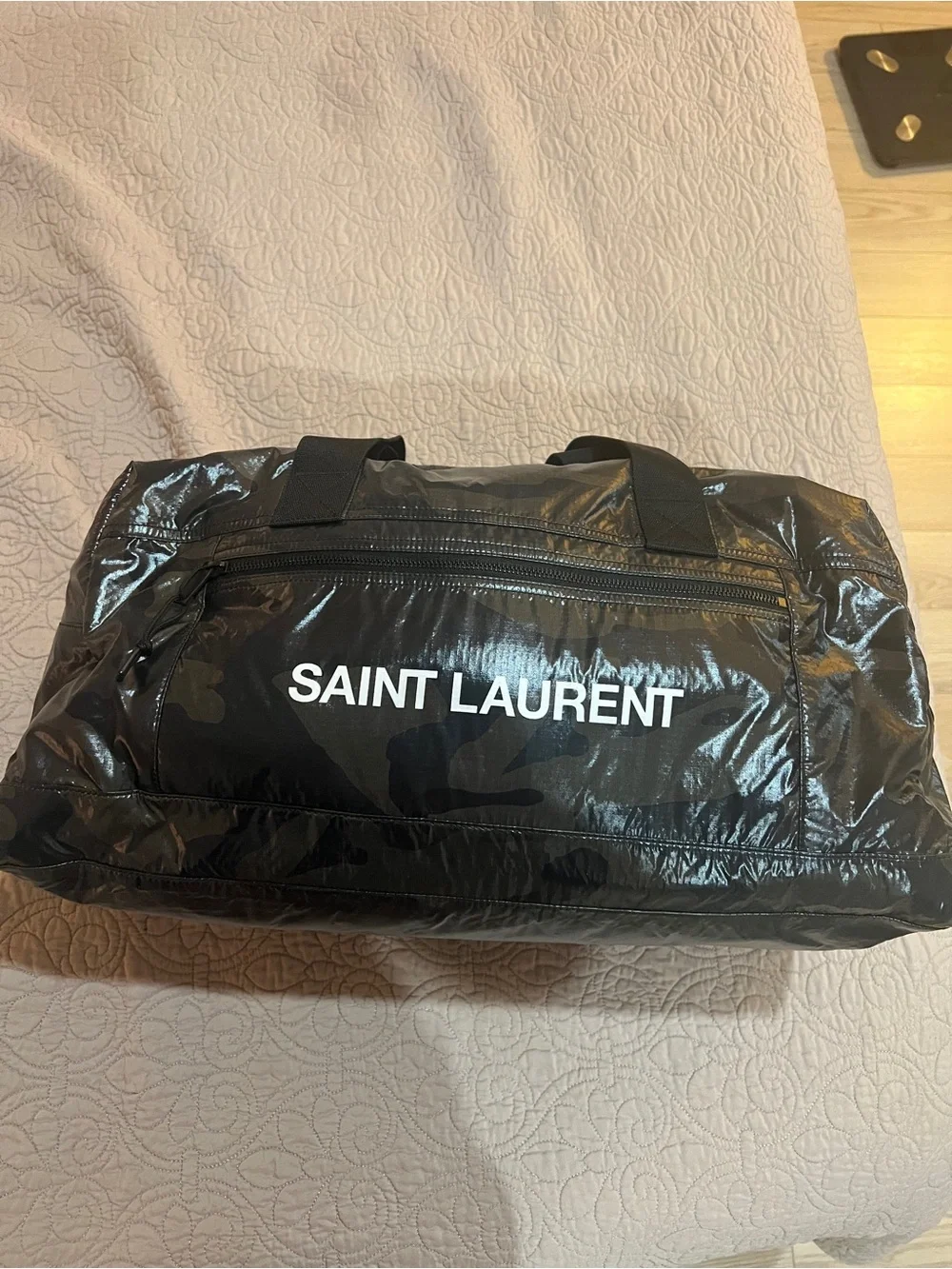 Saint Laurent saint top exterior