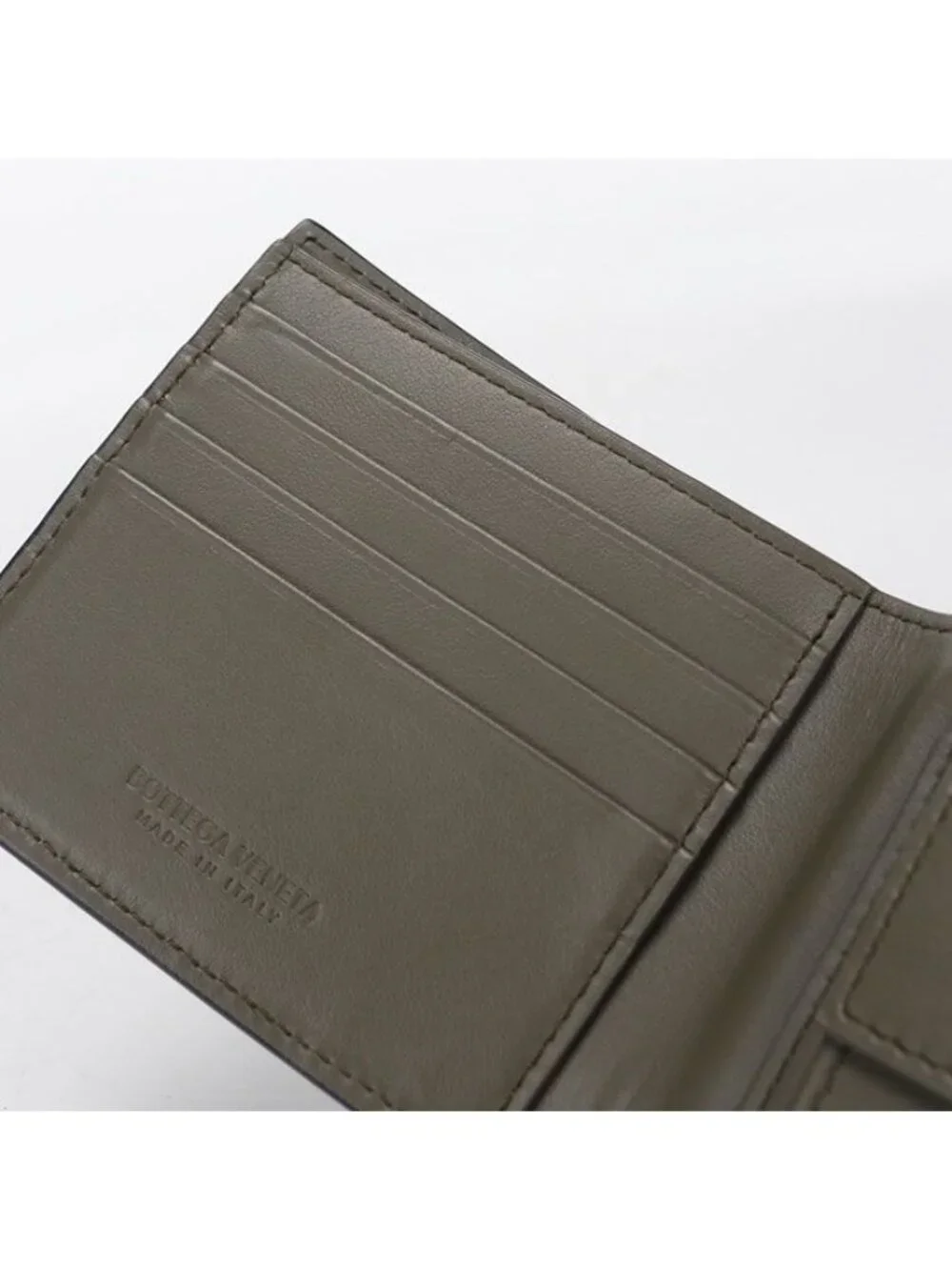Bottega Veneta country that 33