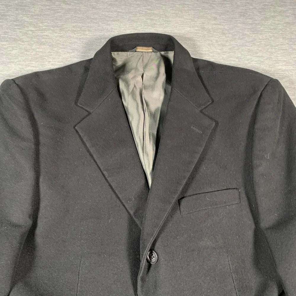 Banana Republic brand banana