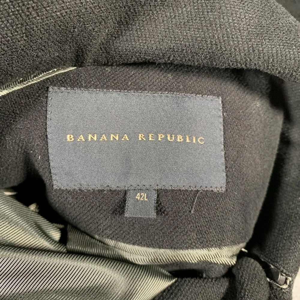Banana Republic brand banana