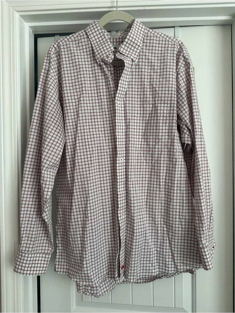 Men’s Large‎ Onward Reserve Classic Fit White, Red, and Gray Button Down Shirt
