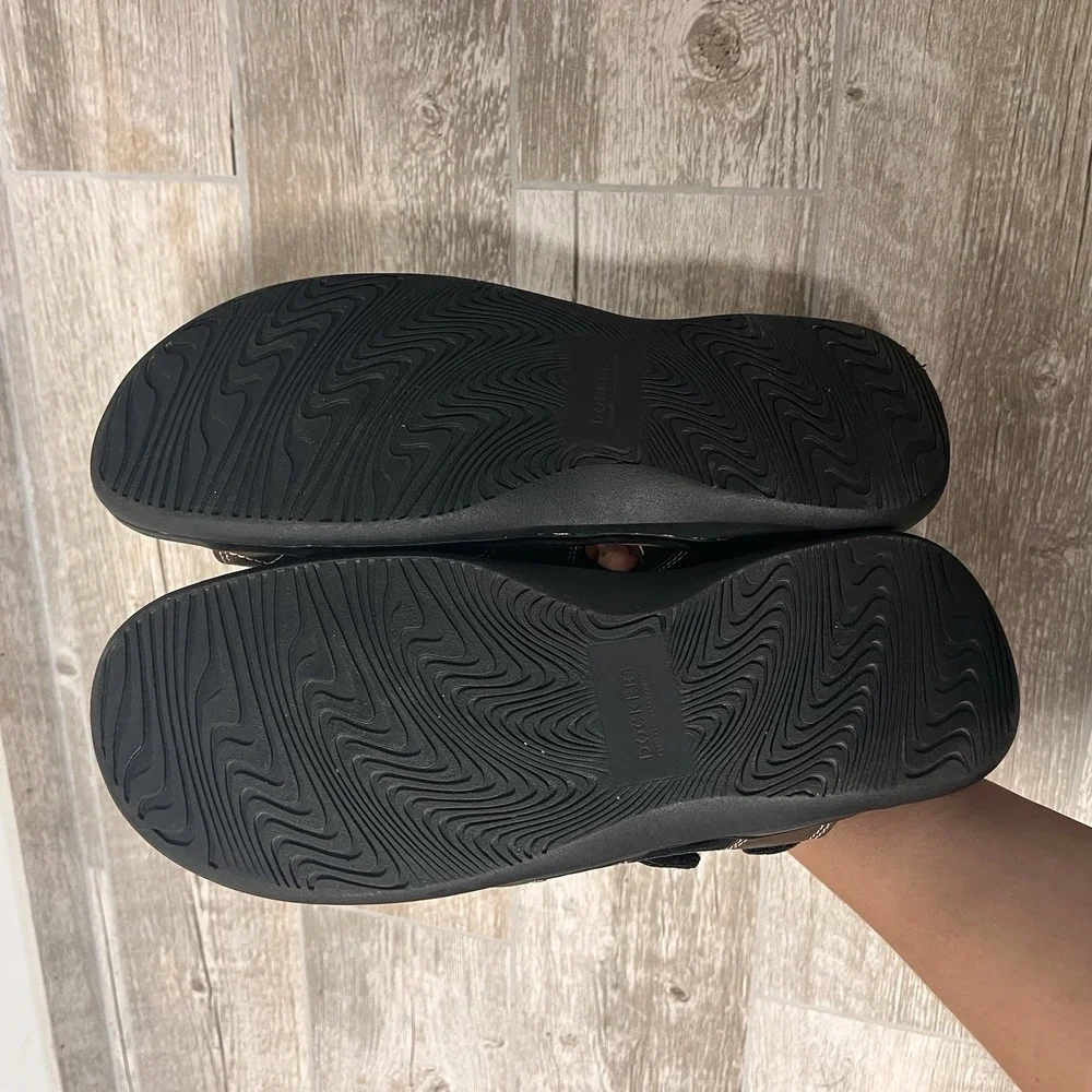 Dockers sandals newpage