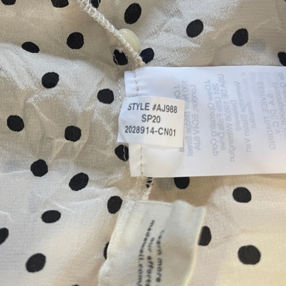 Madewell Silk V-Neck Shoulder-Ruffle Top in Inkbrush‎ Dots S