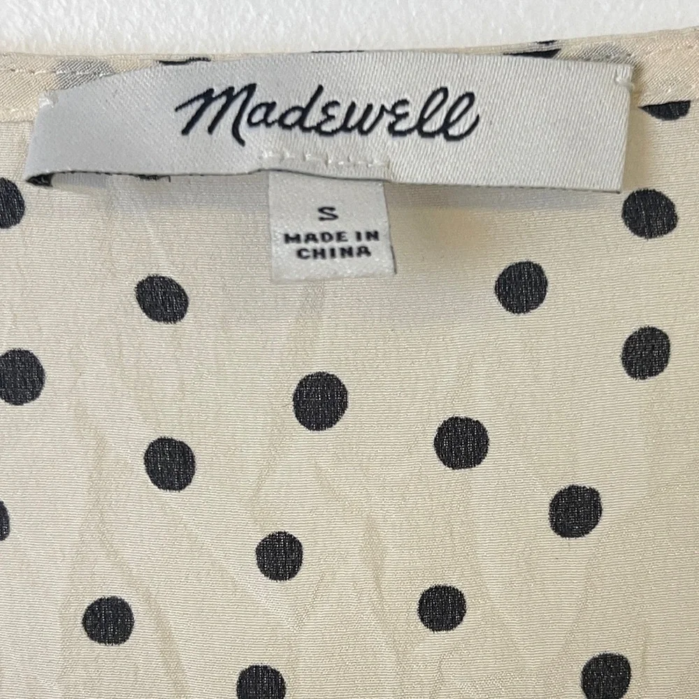 Madewell Silk V-Neck Shoulder-Ruffle Top in Inkbrush‎ Dots S