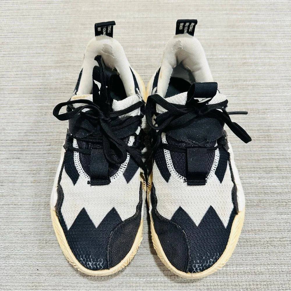 adidas trae young