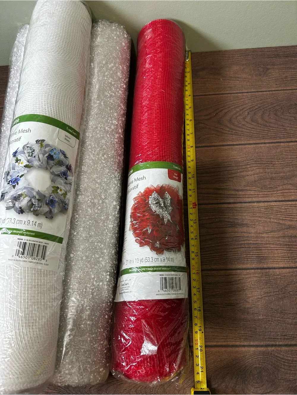 Lot Of 4 Flora Craft White/Red Decorative Mesh Crafts Wreaths 2-21” X 10 yds 2?