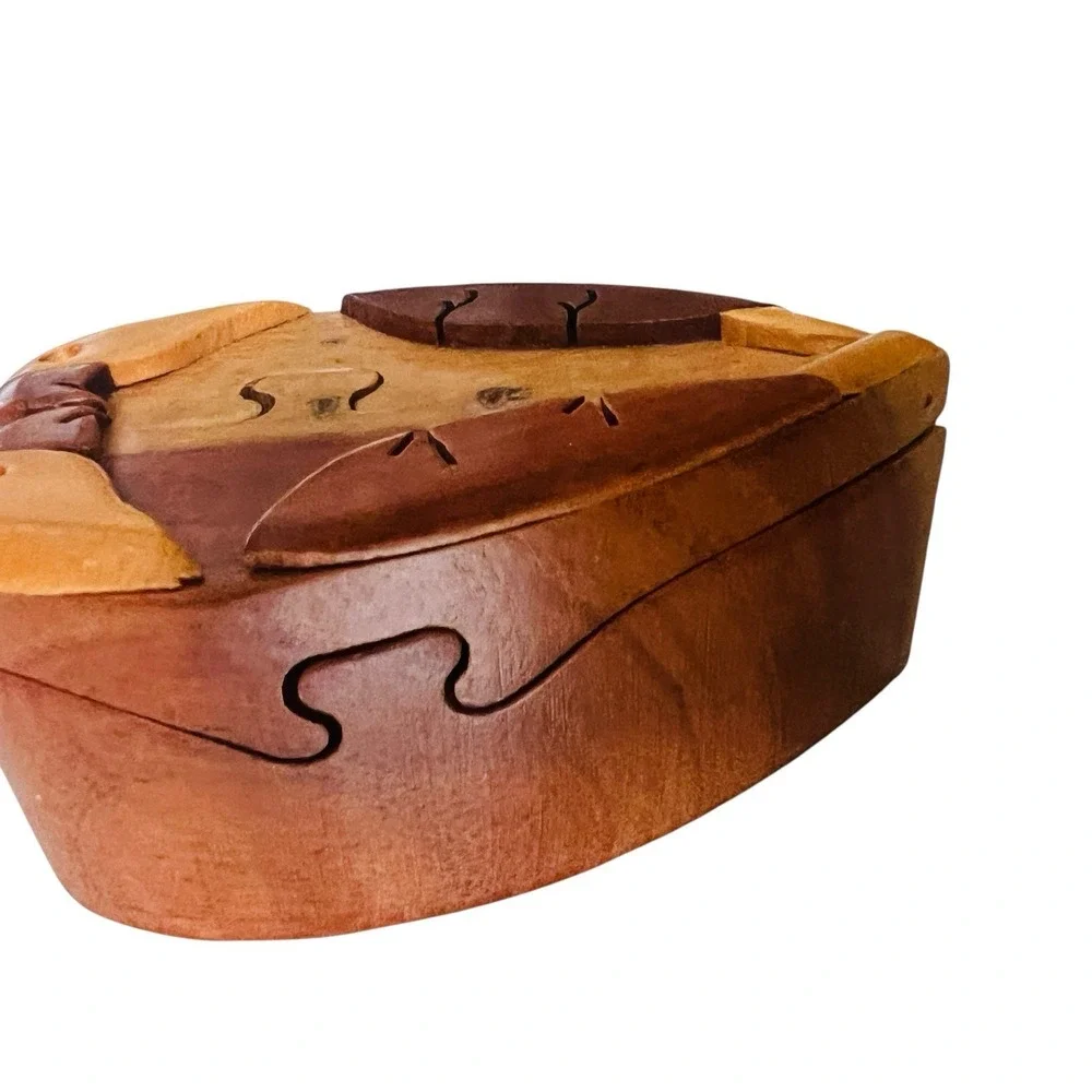 Vintage Wooden Puzzle Trinket Box Love Birds Parrot  Hand Carved Artisan Folkart