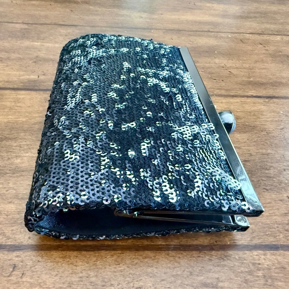 Unbranded shimmering sequins