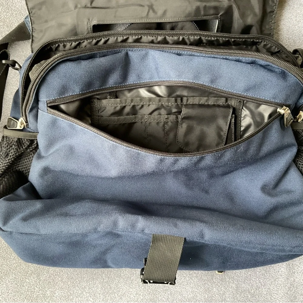Nike bag very
