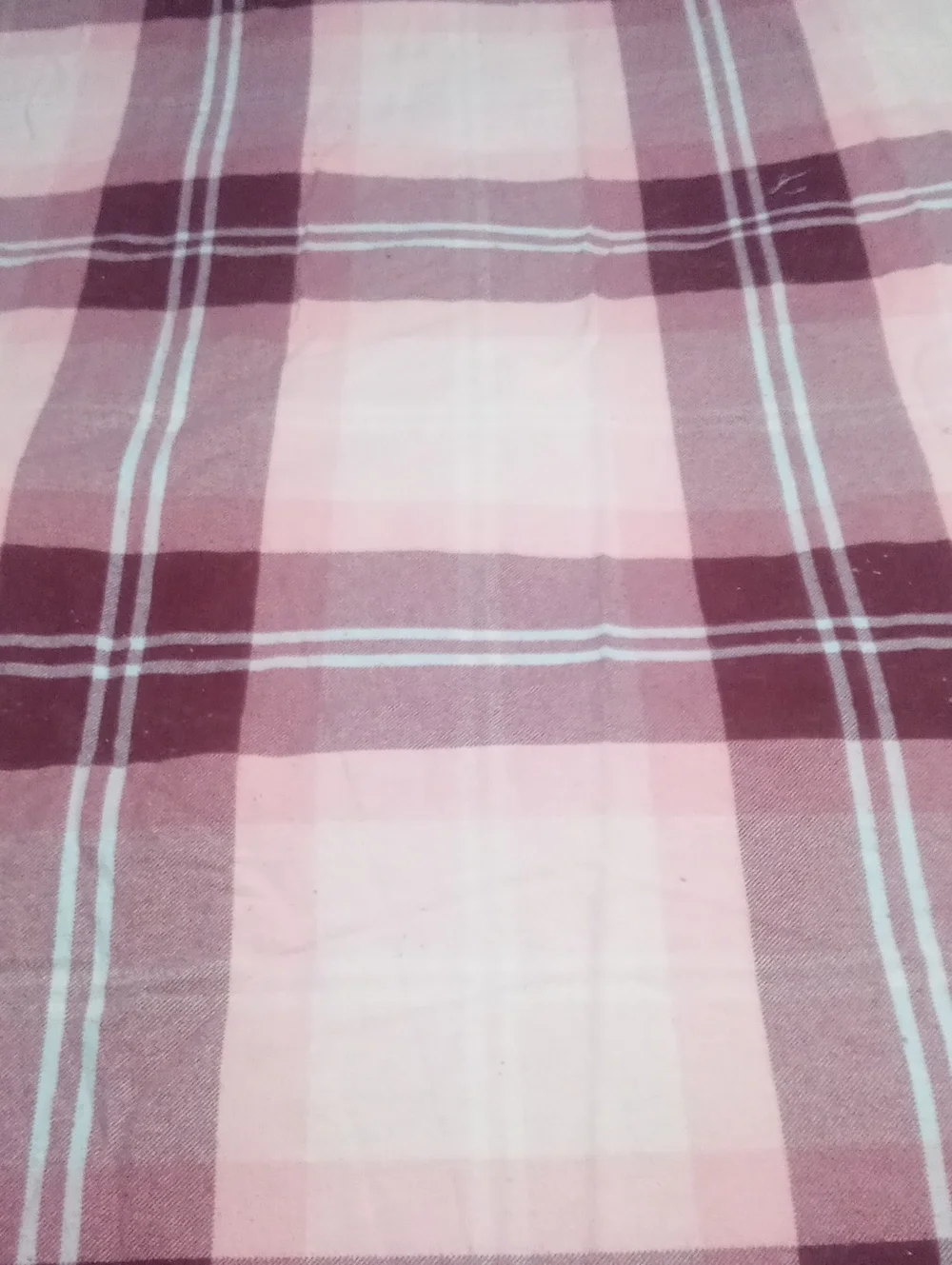 Bare Home maroon 20