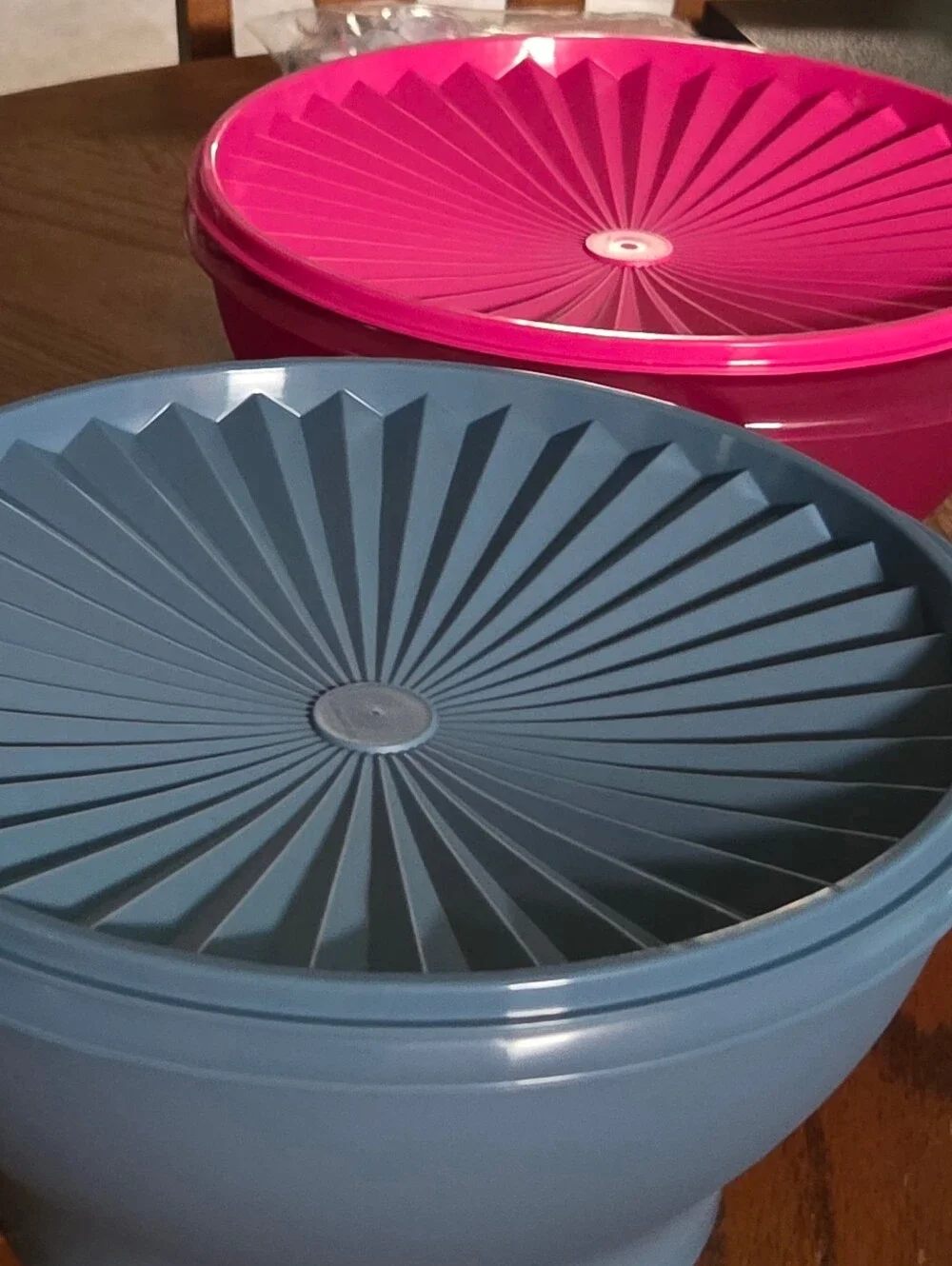 Tupperware servalier bowls