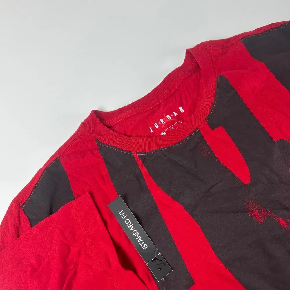 Nike Air Jordan Men's L Red & Black short sleeve Basketball Athletic Tshirt NWT