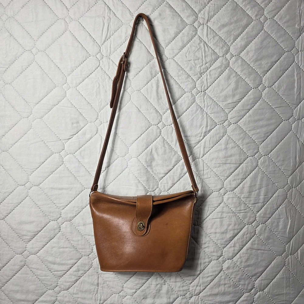 Coach vintage nottingham