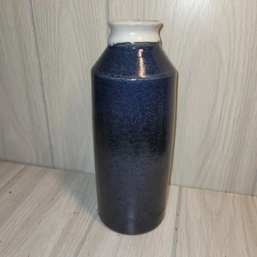 Vtg Elegant Blue Vase Pottery Coin Jar Shelf Sitter Vacation Money 