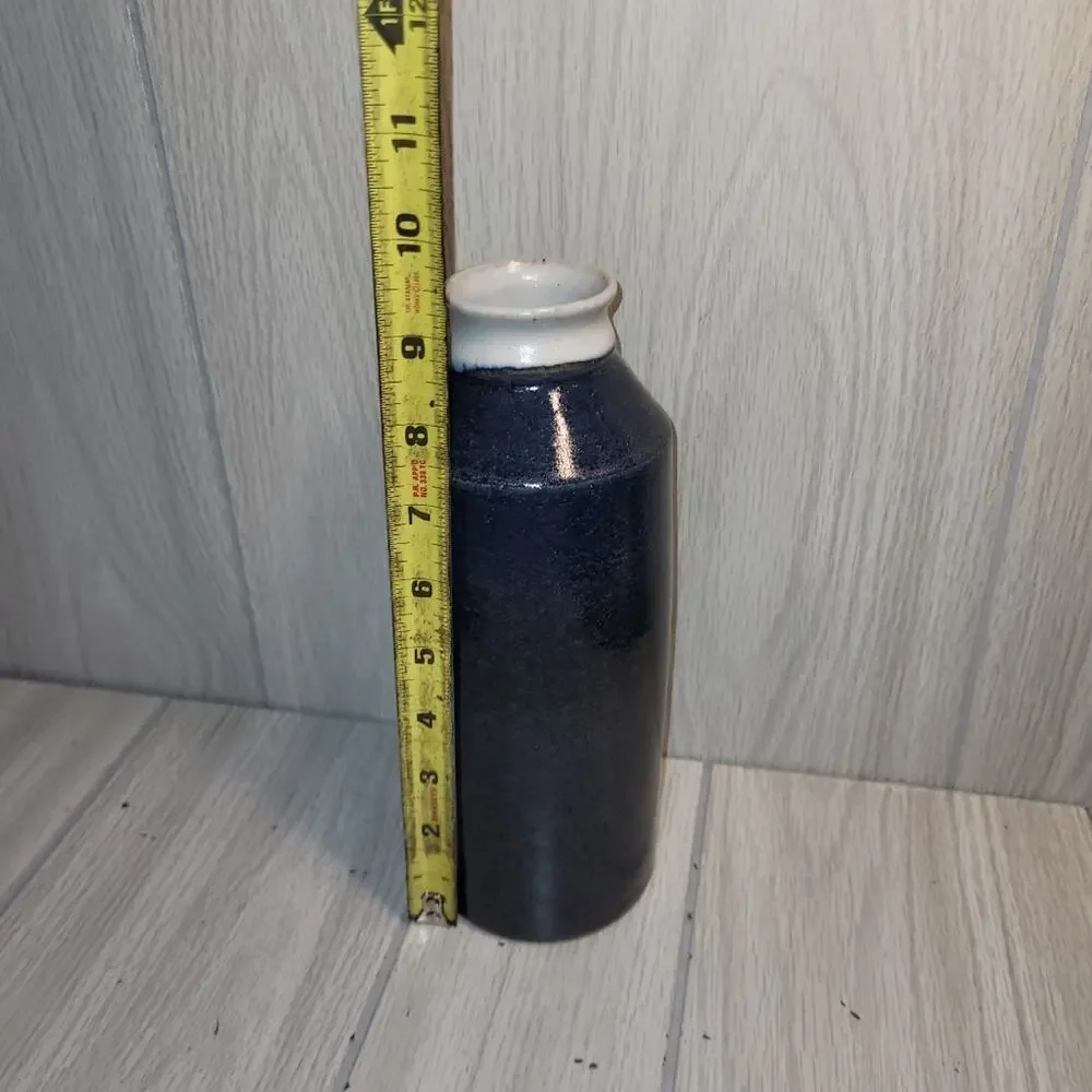 Vtg Elegant Blue Vase Pottery Coin Jar Shelf Sitter Vacation Money 
