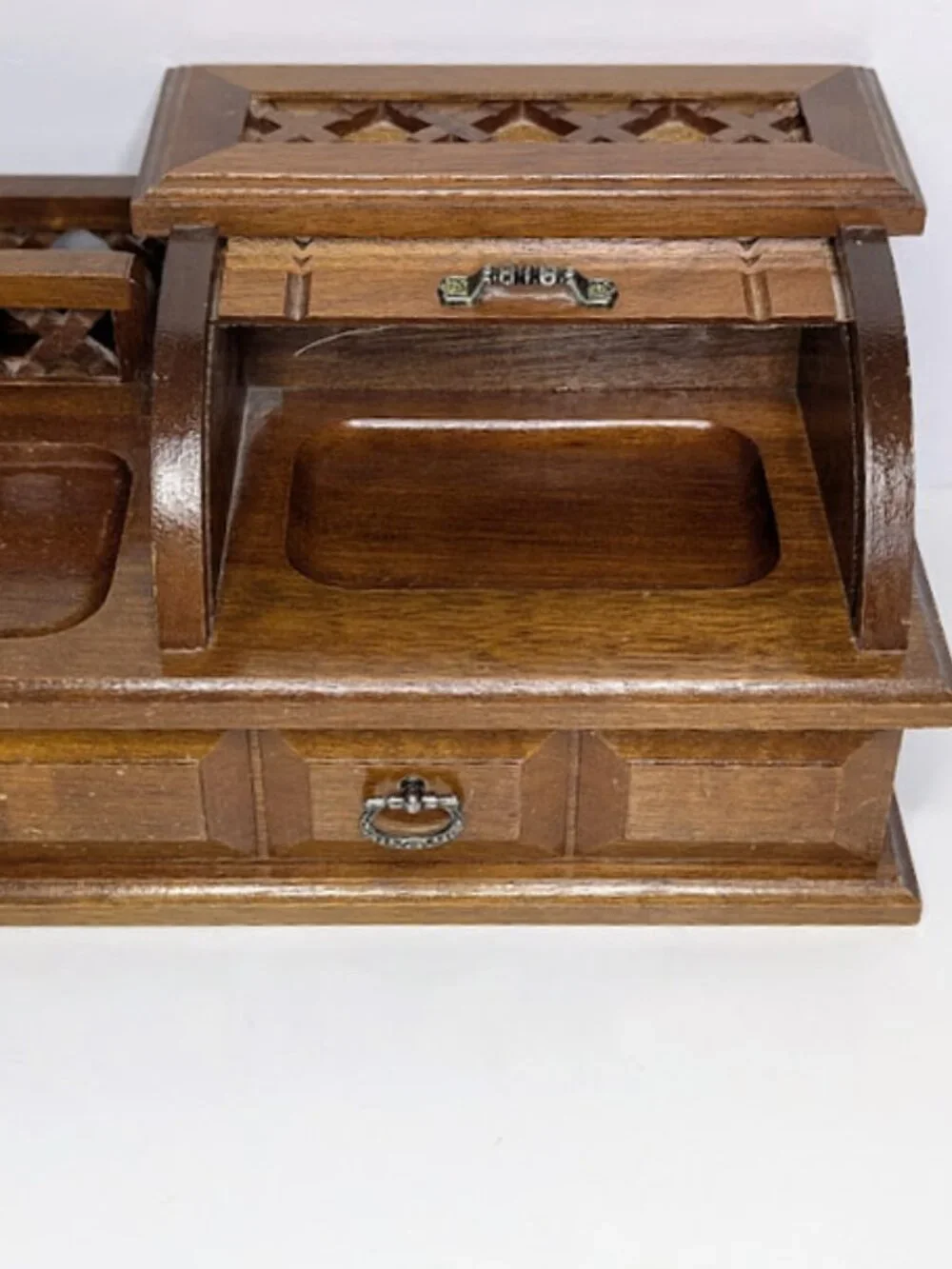 N/A vintage wooden