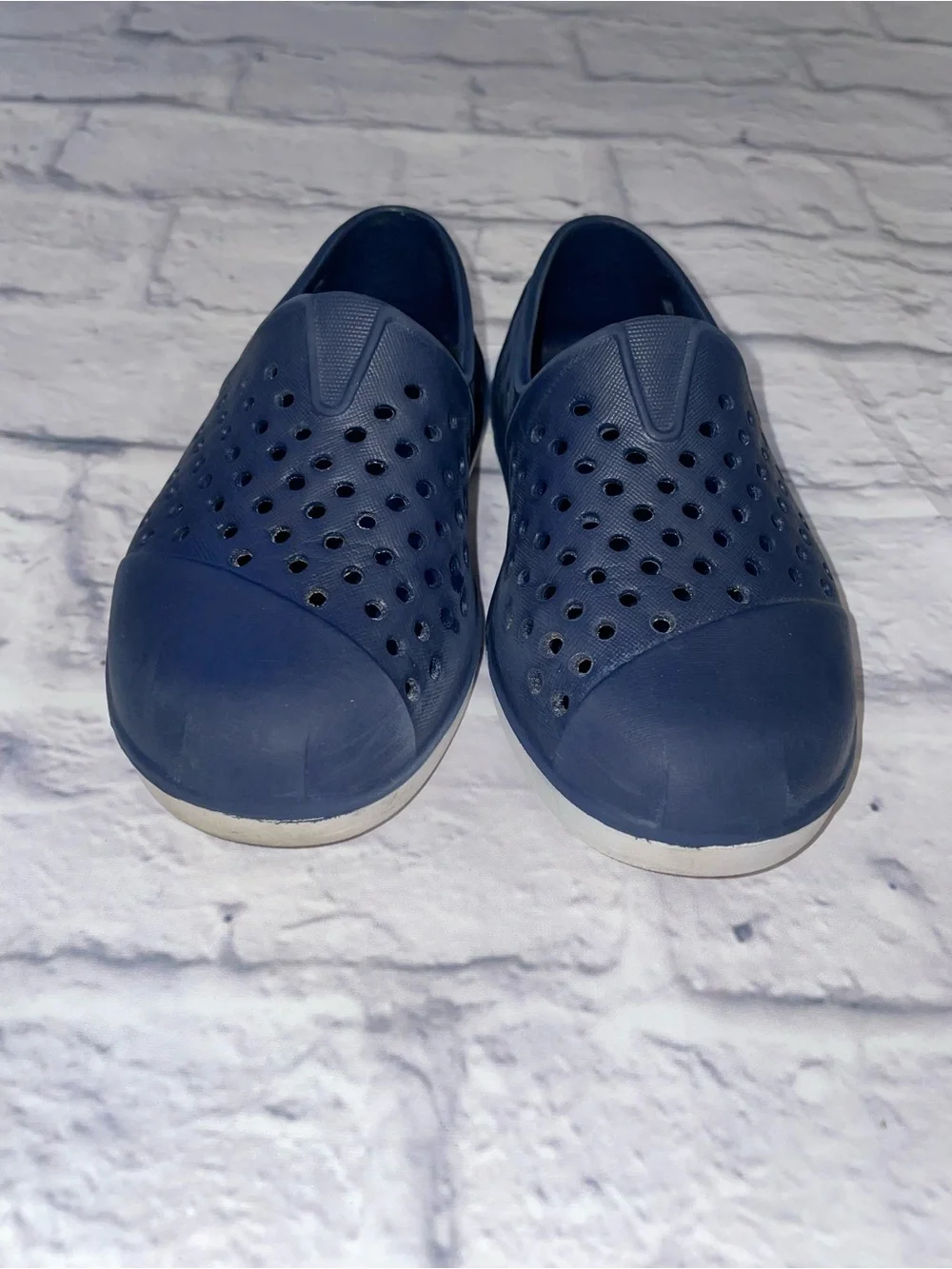 Toms easy slip