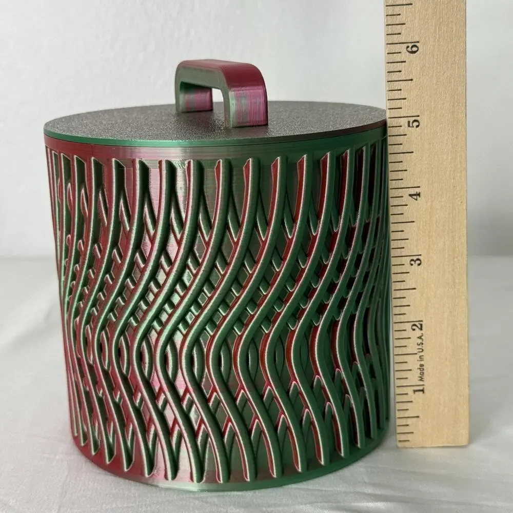 Handmade wavy pattern