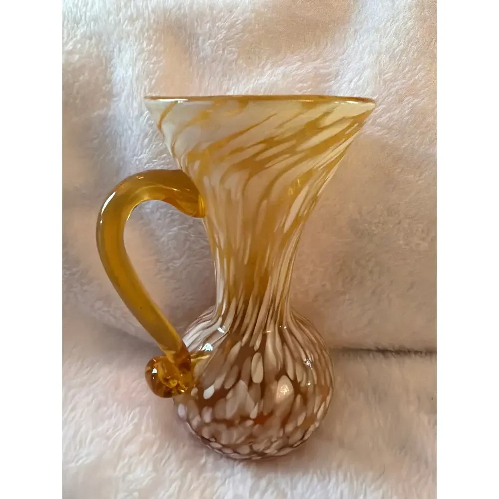 Unbranded vintage amber