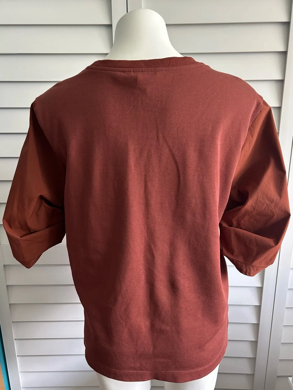 Athleta | Harlow hybrid puff sleeve shirt in ancient mahogany