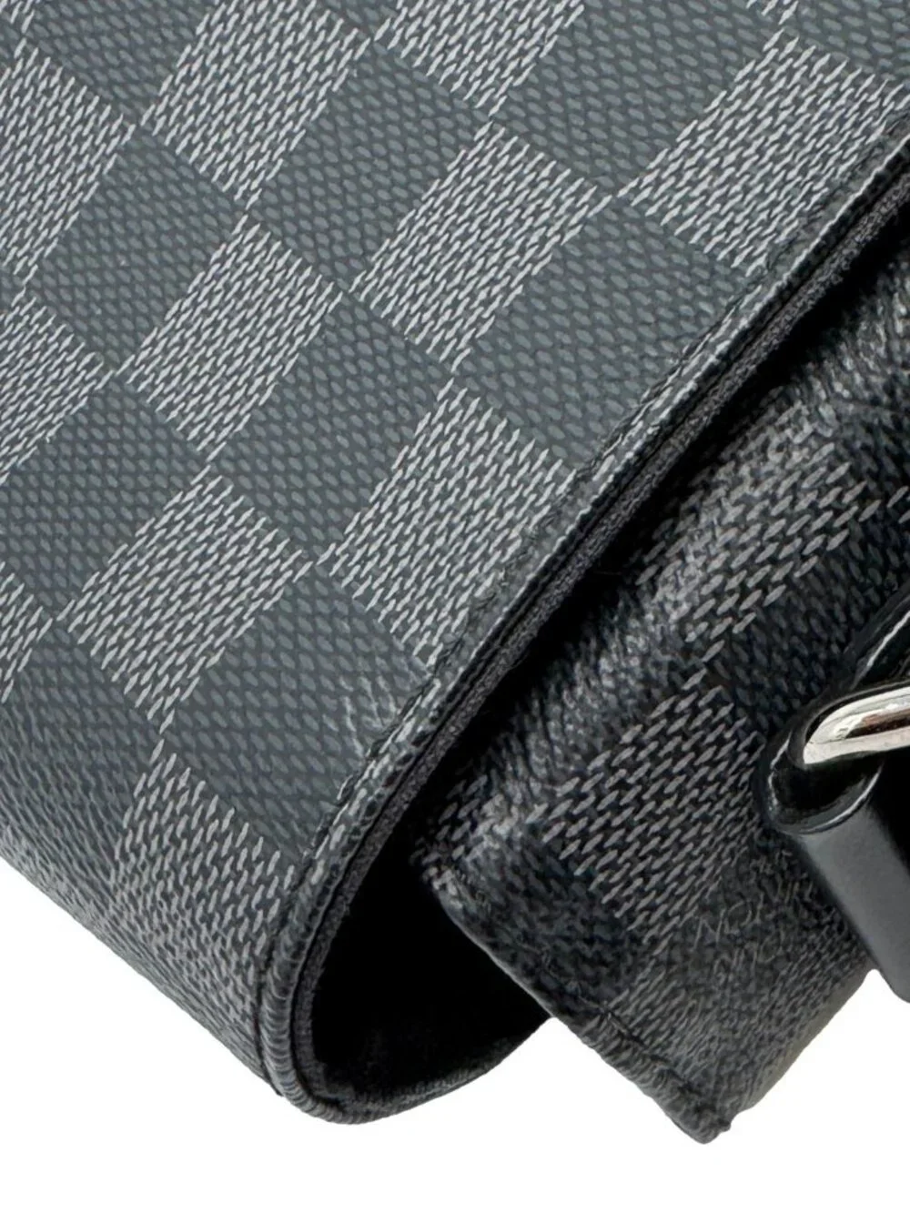 Louis Vuitton serve our purchasing
