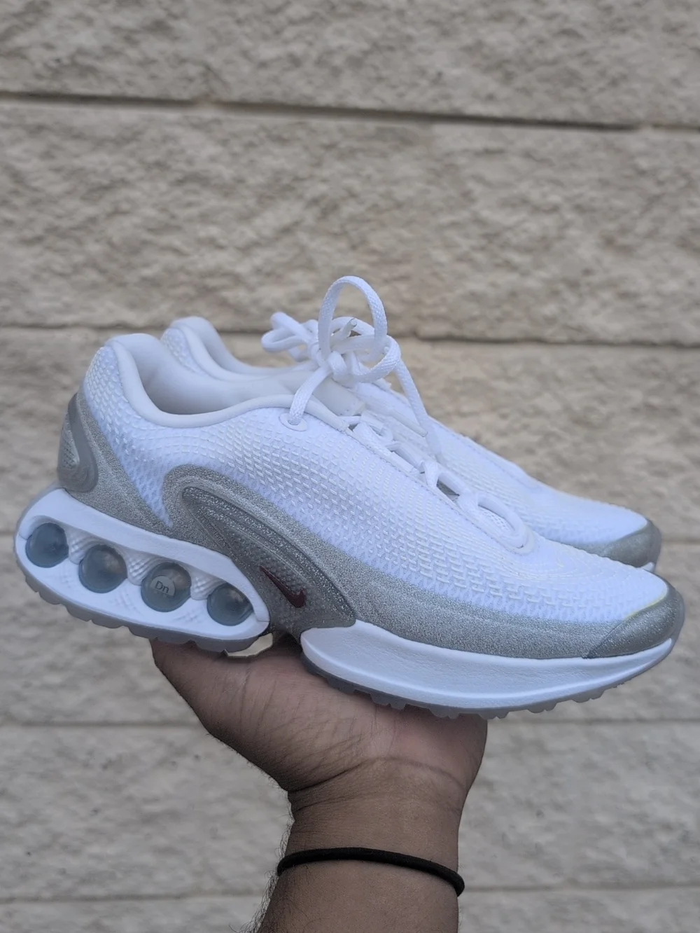 Nike Air Max DN Silver Glitter Women's Size 7 Shoes NWOB