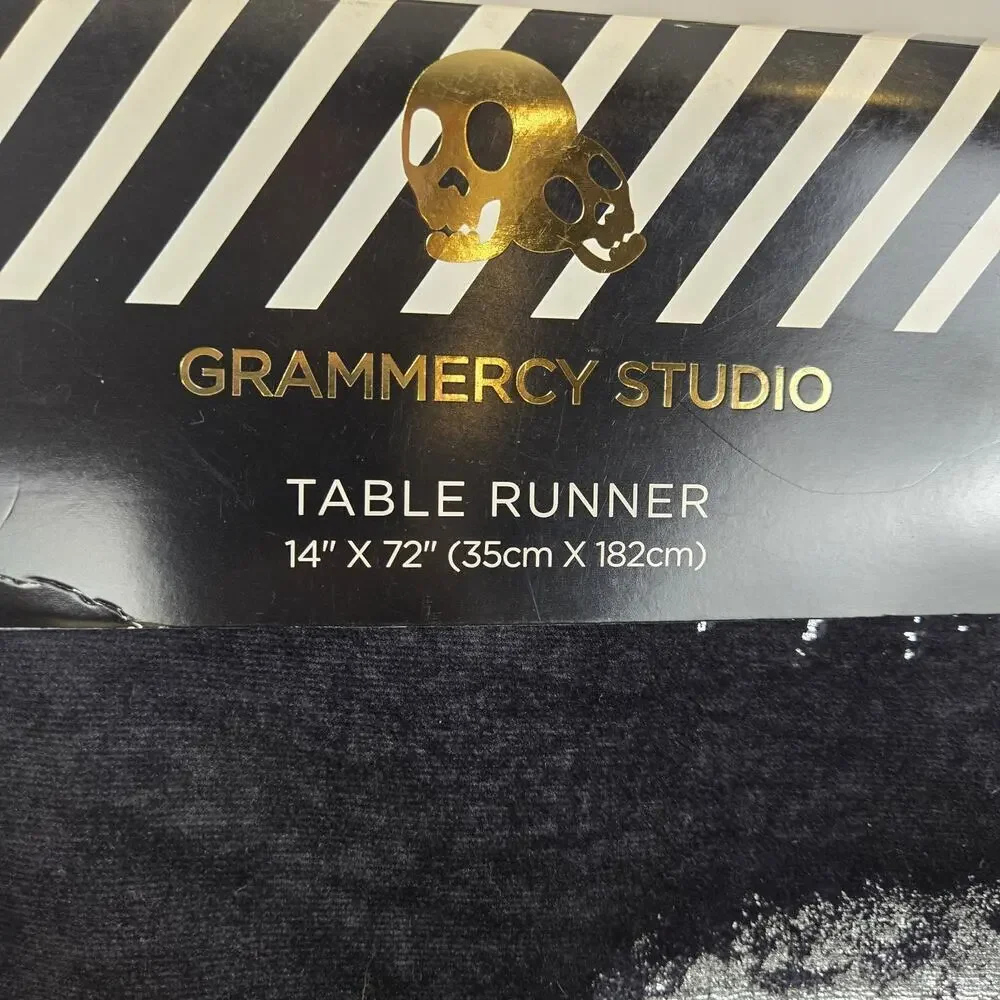 Grammercy Studio moon metallic