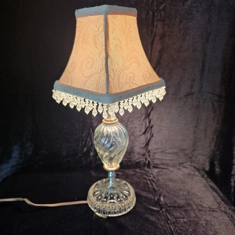 VTG Swirl Glass Table Budoir Lamp With Brass Accent & Beaded Ivory Shade - Small