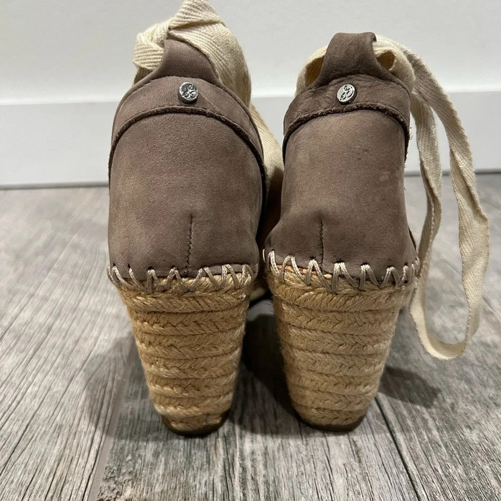 Sam Edelman ribbon secure wrapped