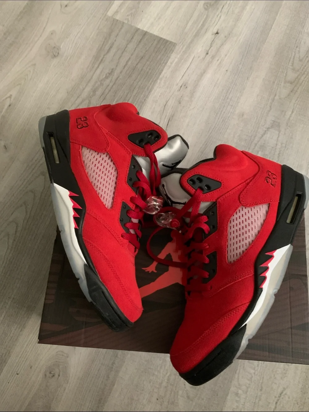 Jordan striking red