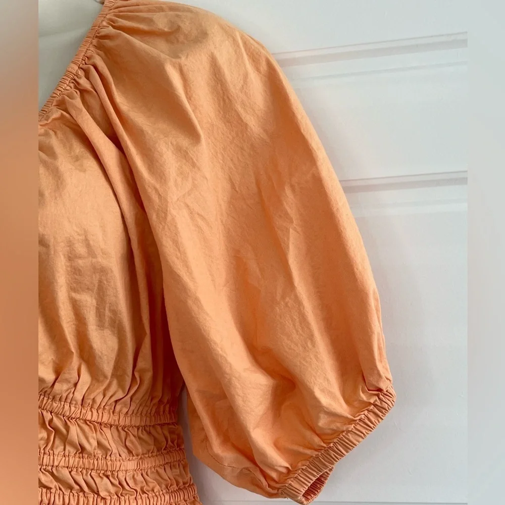 Old Navy Smocked V Neck Peplum Top Puff Sleeves Cotton Size Medium Milkmaid