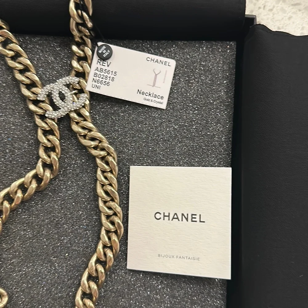Chanel necklace Strauss CC Chunky NWT, Full Set