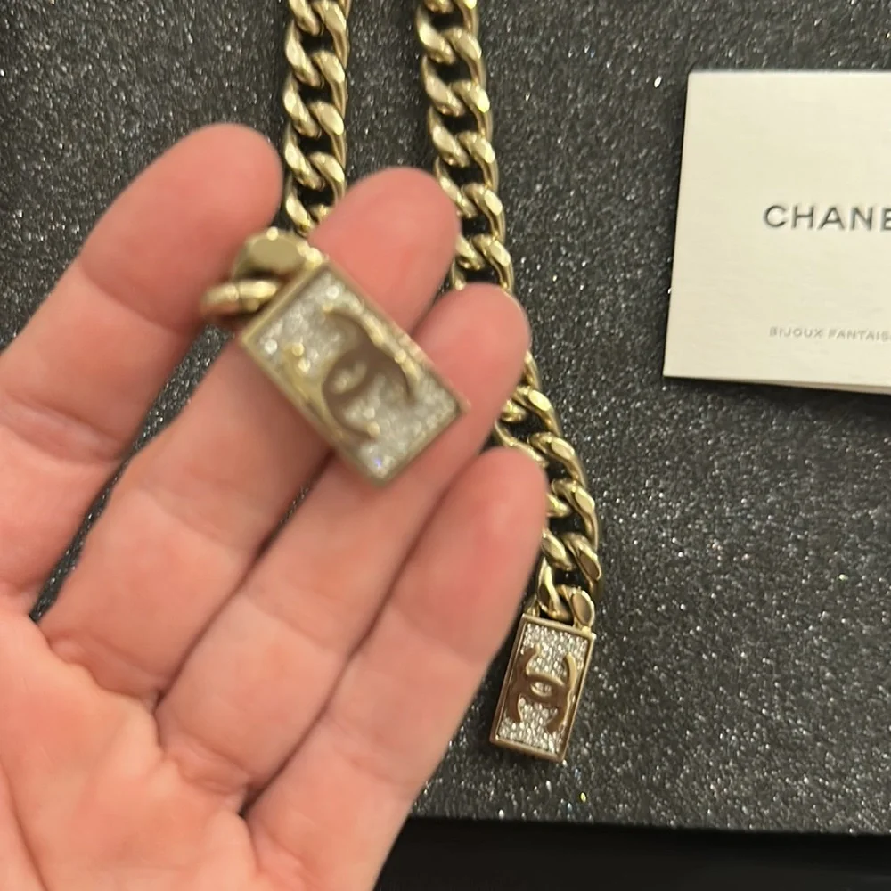 Chanel necklace Strauss CC Chunky NWT, Full Set